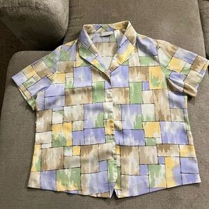 Alfred Dunner Women’s 16 Colorful Patchwork Short Sleeve Button Up Shirt